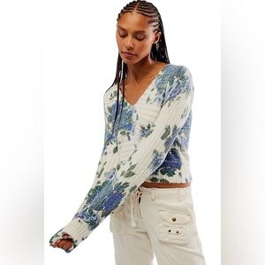 Free People Bed of Roses Sweater- Size Small